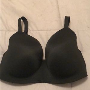 New, no wire t-shirt bra from LB’s Cacique brand!!